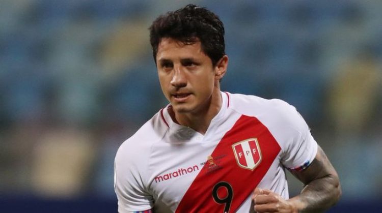 Con Lapadula, Perú entrena en Barcelona para repechaje a Catar-2022