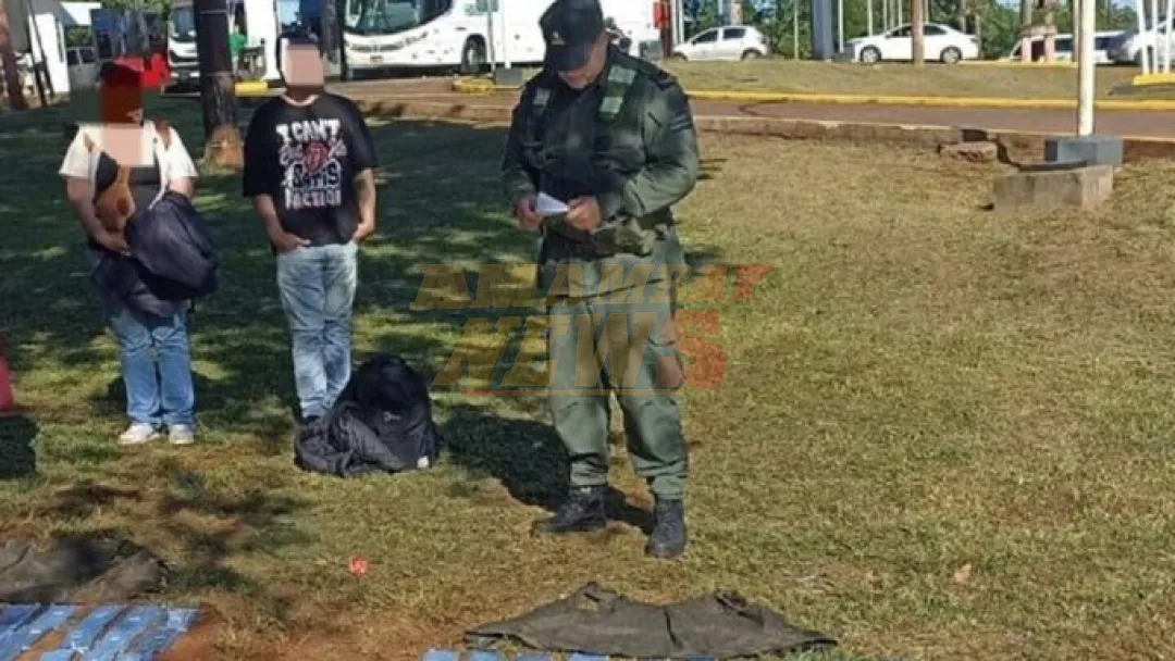 Pareja paraguaya es detenida con 120 celulares de contrabando en Puerto Iguazú