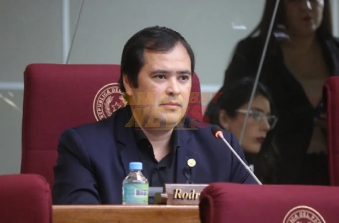 Diputado Rodrigo Gamarra amenaza con querellas
