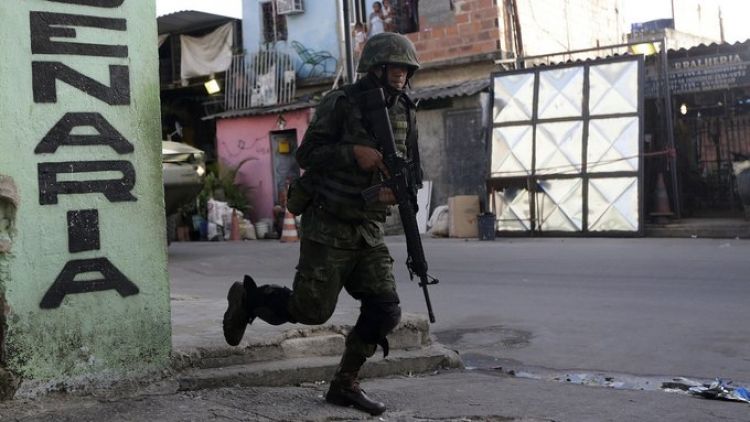 Muere una niña de 5 años en Brasil tras ser alcanzada por una bala
