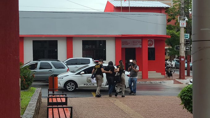 Detienen a funcionaria tras allanamiento en la Municipalidad de San Lorenzo