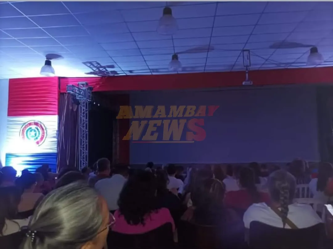Vamos estar mejor: Calor sofocante en el salón auditorio de la Gobernación de Amambay