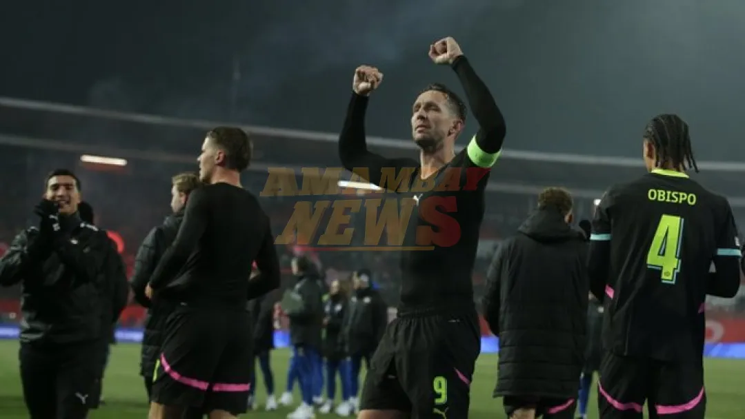 El PSV impone ley a balón parado