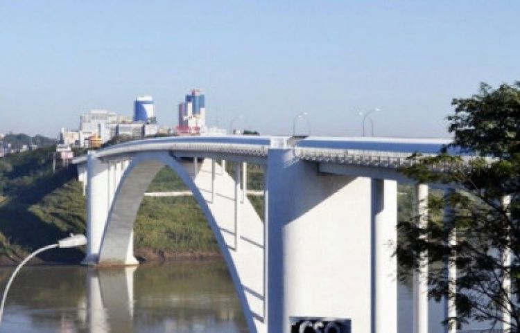 Si se abre Puente de la Amistad, vamos tener una fuerte presión de alto riesgo de casos importados, advierte infectólogo