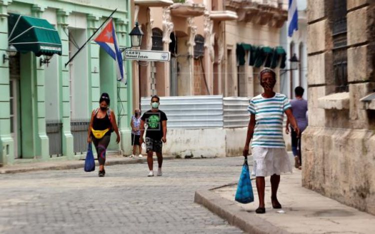 Cuba bate un nuevo récord con 9.907 casos de covid-19 en un día