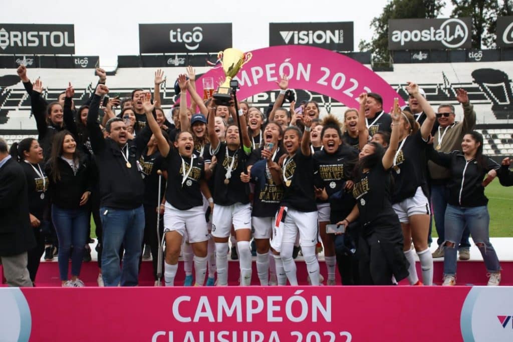 Fútbol femenino: Olimpia apunta a la Copa Libertadores tras consagrarse campeón del Clausura