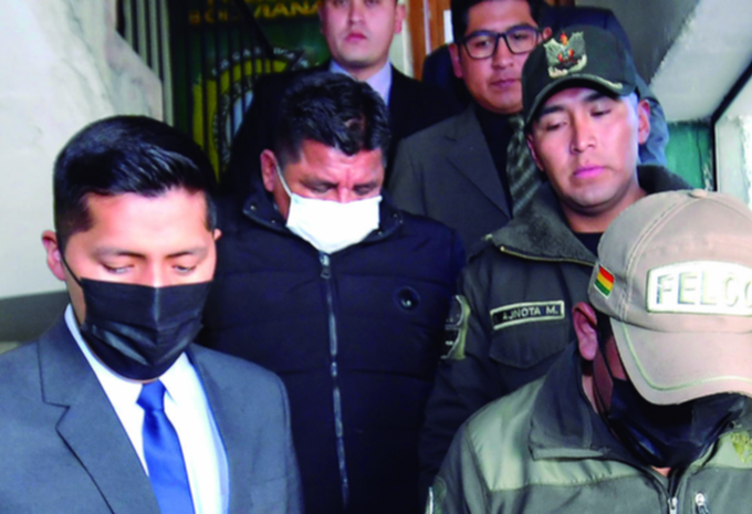 Bolivia dicta prisión preventiva a exministro Juan Santos