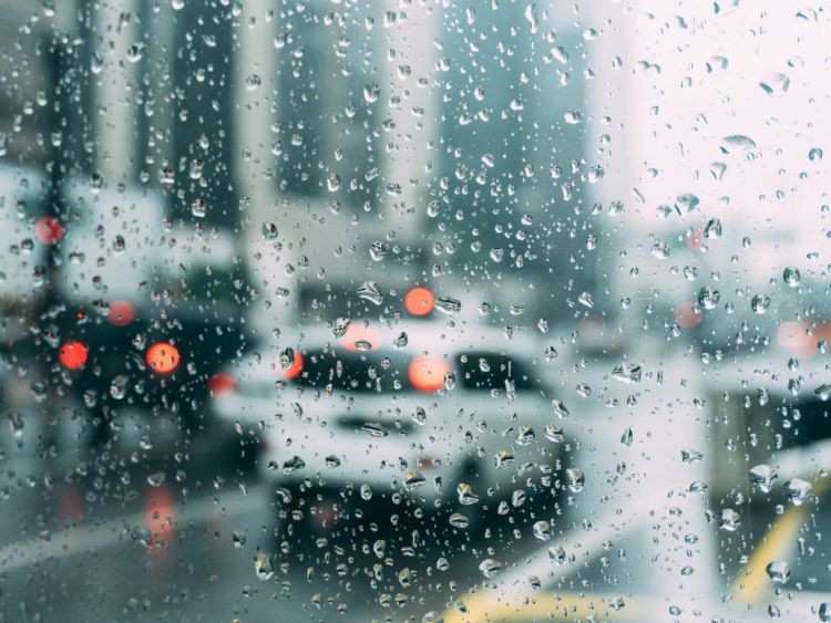 Clima fresco y con leves lluvias para este viernes