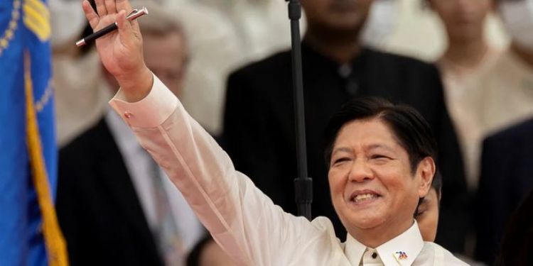 En su primer decreto, el nuevo mandatario de Filipinas eliminó la Comisión Presidencial Anticorrupción