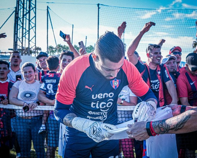 Cerro Porteño con gran respaldo de la colectividad paraguaya en España