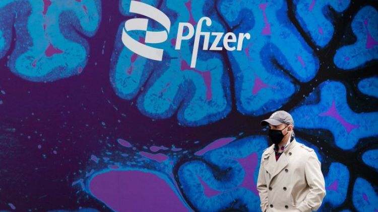Pfizer gana por vacuna 4.900 millones en 1er trimestre