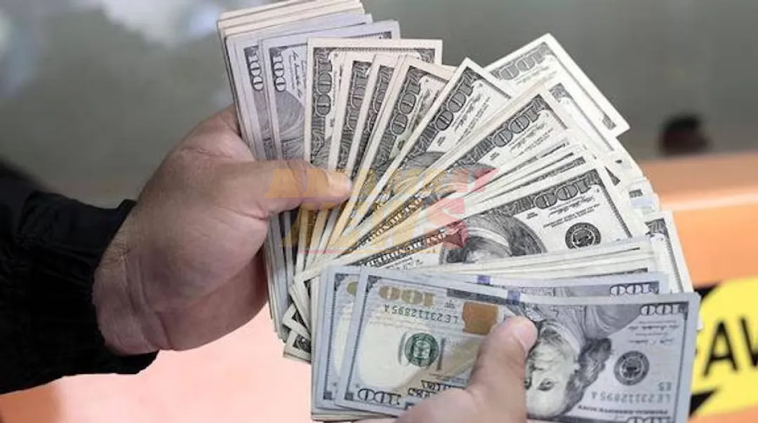 La tendencia a la baja del dólar seguirá al menos que EEUU cambie su política