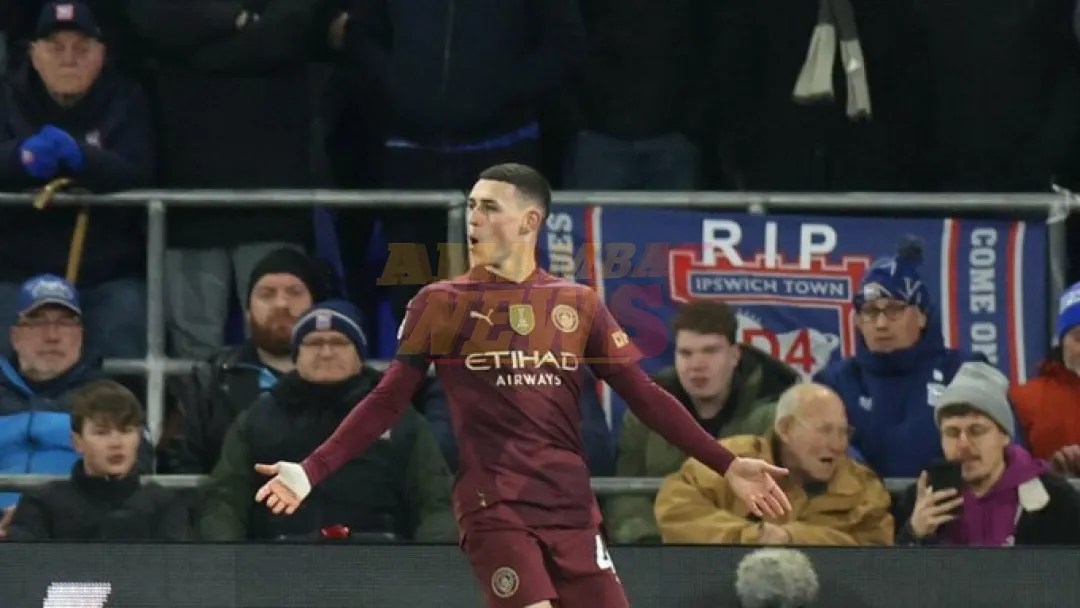 Foden, De Bruyne y Doku se divierten en el ‘set en blanco’ del City