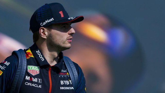Max Verstappen en 'pole' y Sainz sale segundo en Barcelona