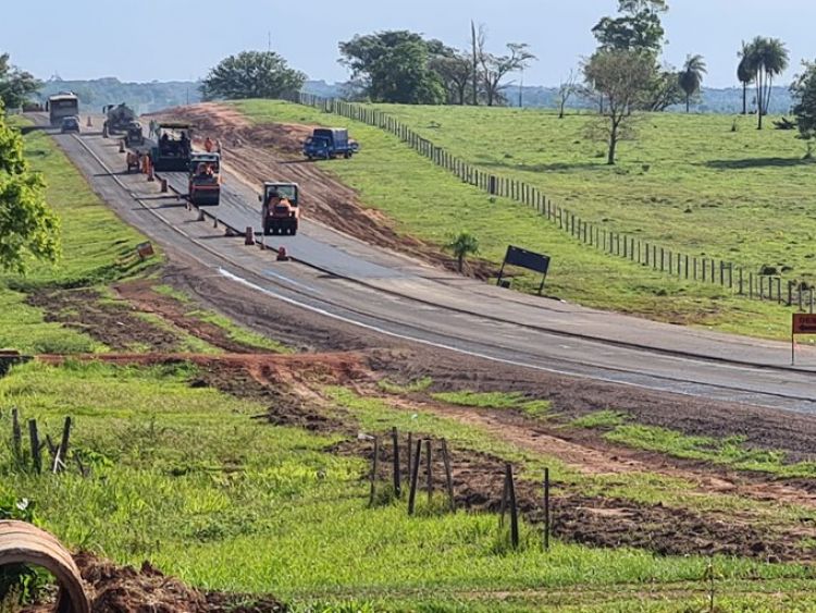 Prosigue la rehabilitación y mantenimiento de la ruta PY05 en el norte del país