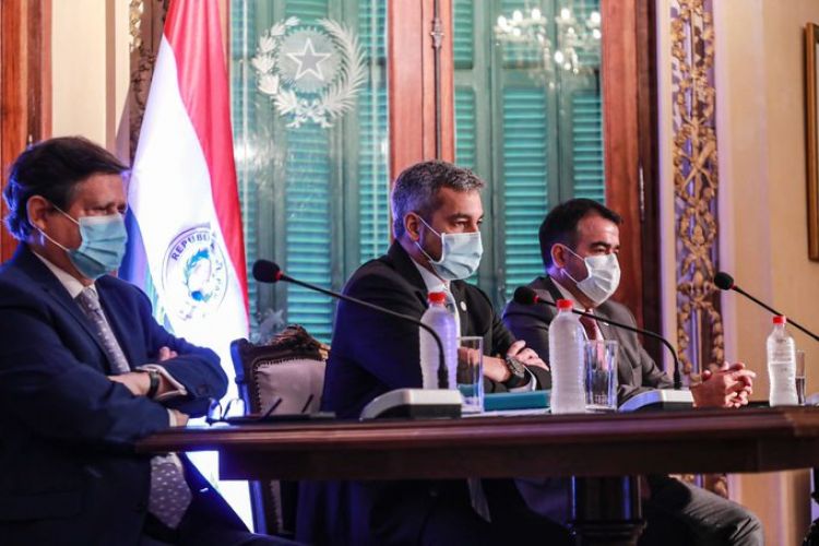 Mario Abdo llamó a la unidad del Mercosur para reclamar vacunas antiCovid