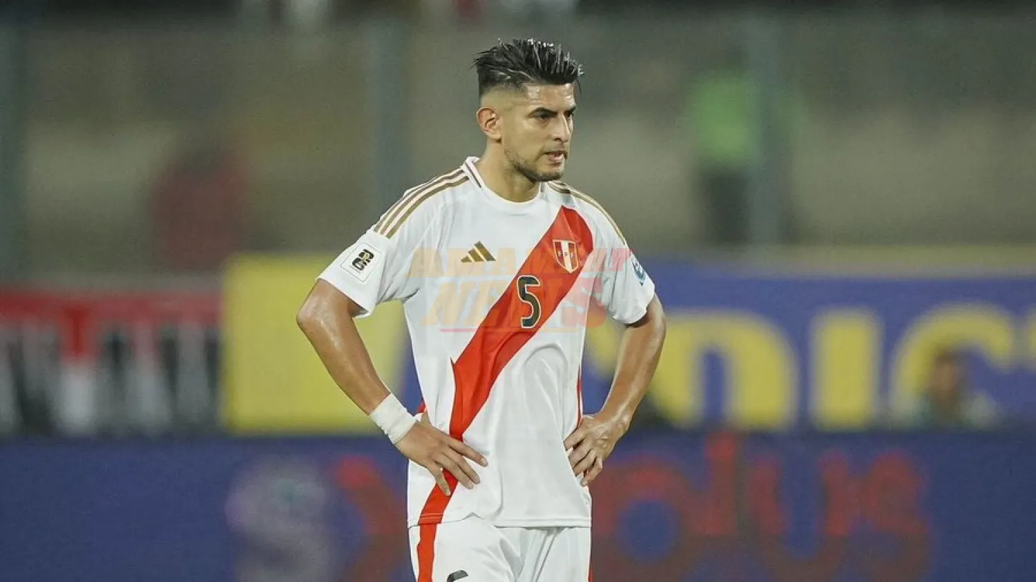 Tres futbolistas peruanos son denunciados por presunto abuso sexual
