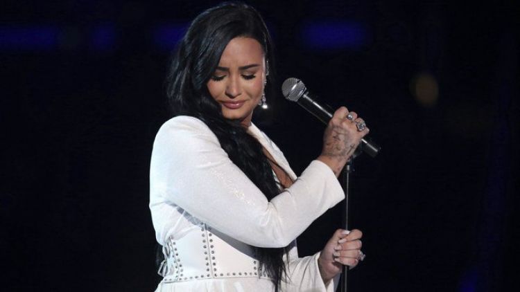 Demi Lovato se identifica como persona no binaria
