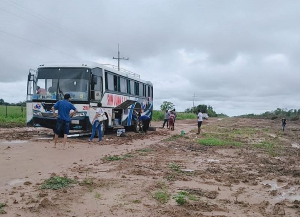 Caminos en mal estado impiden viajar por fiestas en Alto Paraguay