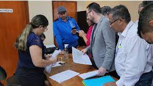 Tensión en Concepción: En medio de movilizaciones candidatos disputan por la Gobernación