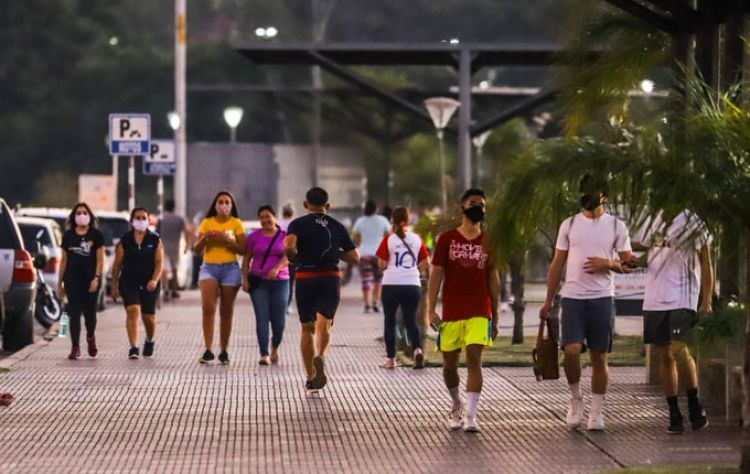 El 2022 abre con 321 nuevos casos de Covid-19 y 2 muertes