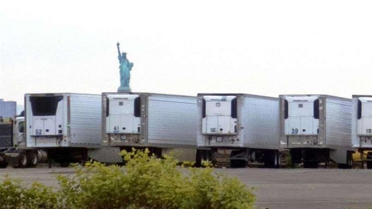 Nueva York: 750 muertos de covid-19 almacenados un año en camiones frigoríficos