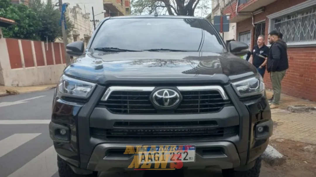 Fiscalía incauta camioneta de la Senad con chapa clonada en Asunción