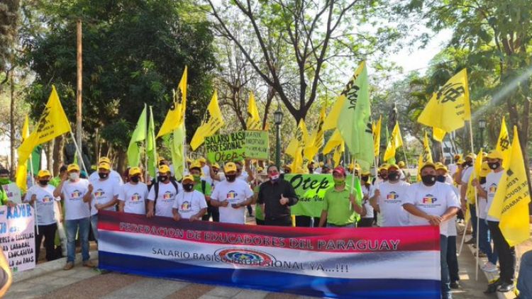 Desde el MEC sostienen que hay voluntad de seguir con esquema de aumento a docentes