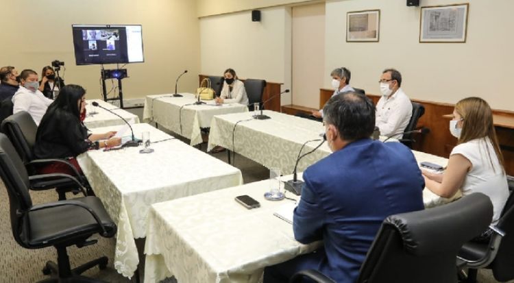 Hacienda y comerciantes de frontera acuerdan una propuesta alternativa