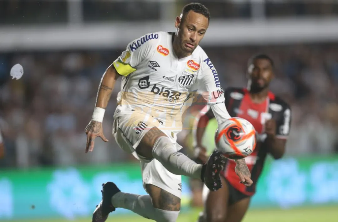 Neymar dijo sentirse feliz con el fútbol exhibido en su regreso al Santos