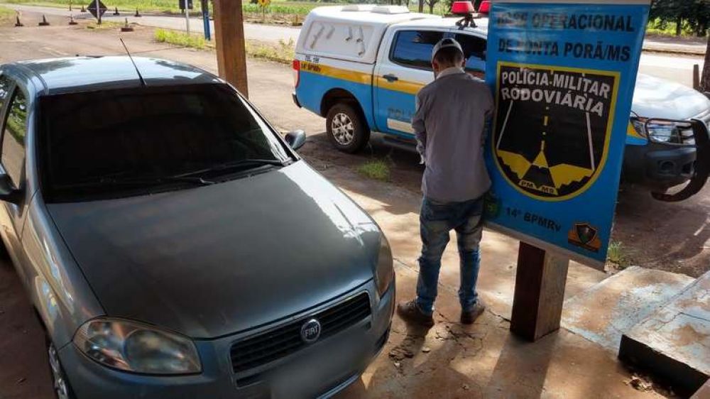 Homem é preso com veículo adulterado e direção perigosa em Ponta Porã