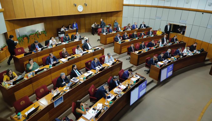 Senado rechaza derogación y mantiene convenio con la UE