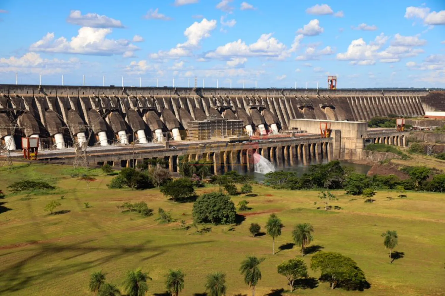 Itaipu suministró un 26,4% más de energía eléctrica durante el 2025