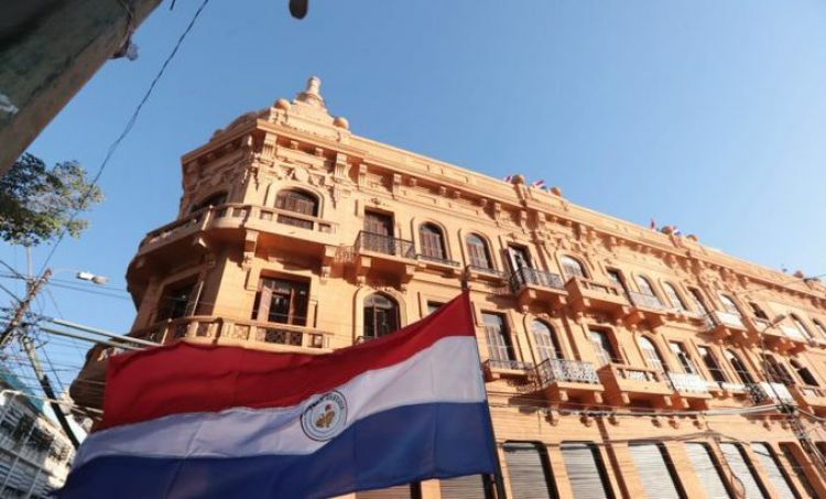 Advierten que iniciativas de leyes pueden dejar sin margen al Fisco