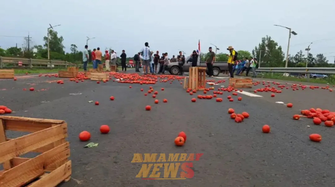 Productores cierran la ruta PY02 en protesta contra el contrabando