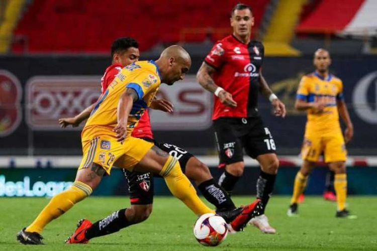 Tigres vence con gol de Carlos González