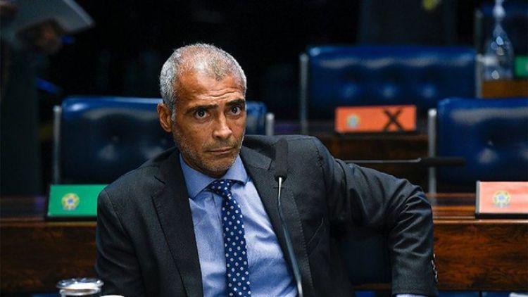 Romário, en contra de la continuidad de Tite