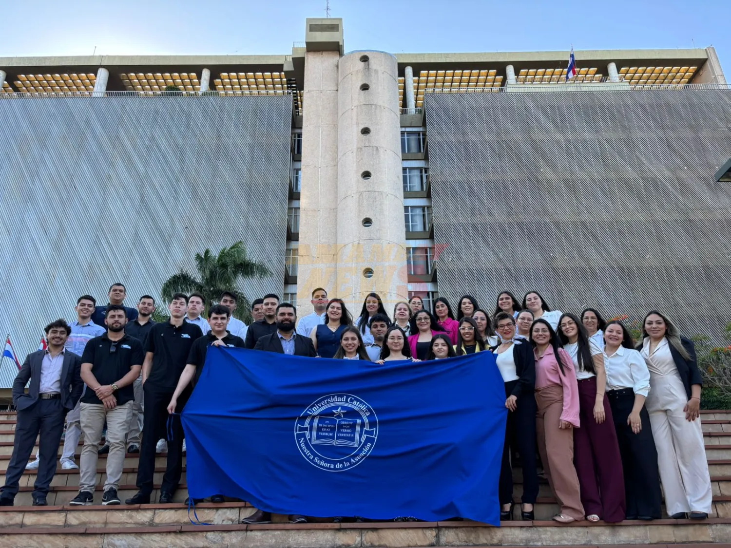 Estudiantes de la Universidad Católica de Pedro Juan Caballero realizaron una visita guiada al BCP