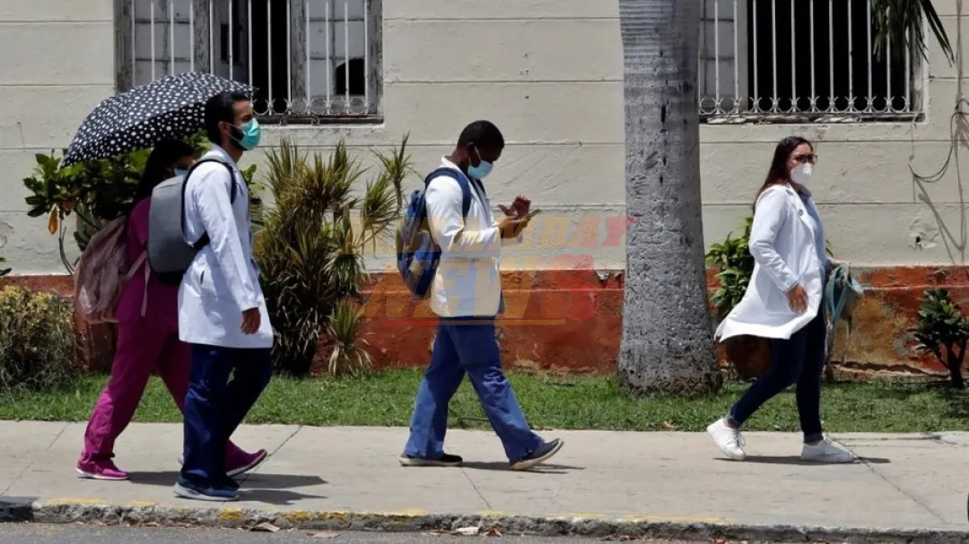Gobierno de Cuba afirma que seguirá enviando médicos al extranjero pese a sanciones de EU