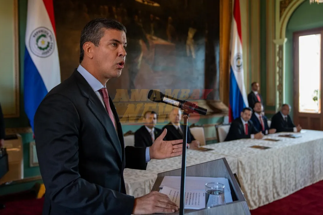 Santi felicita a Noboa por su triunfo electoral en Ecuador