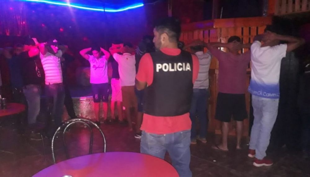 Allanan varios prostíbulos por Black Friday de mujeres en Ciudad del Este