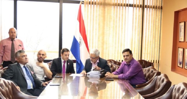 Querey dio entrada oficial del informe de la CBI en el Senado