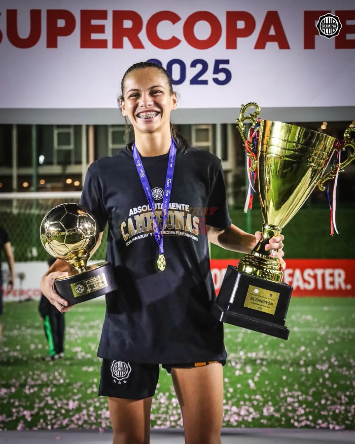 “Claudinha” seguirá en Olimpia tras firmar por cuatro temporadas más