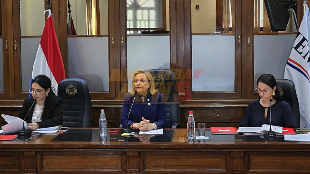 La presidenta del JEM evita hablar sobre chats y tráfico de influencias