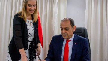 Nuevamente Clan Rotela deja en offside al ministro Ángel Barchini
