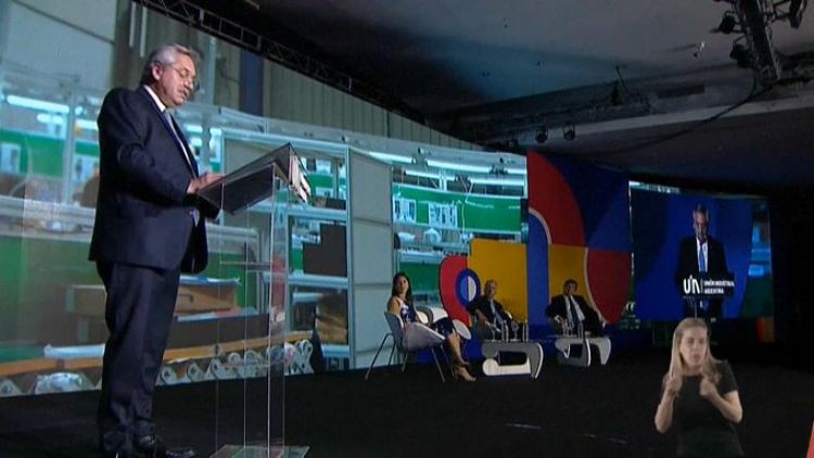 Alberto Fernández busca negociar con el FMI pagos que no comprometan el desarrollo