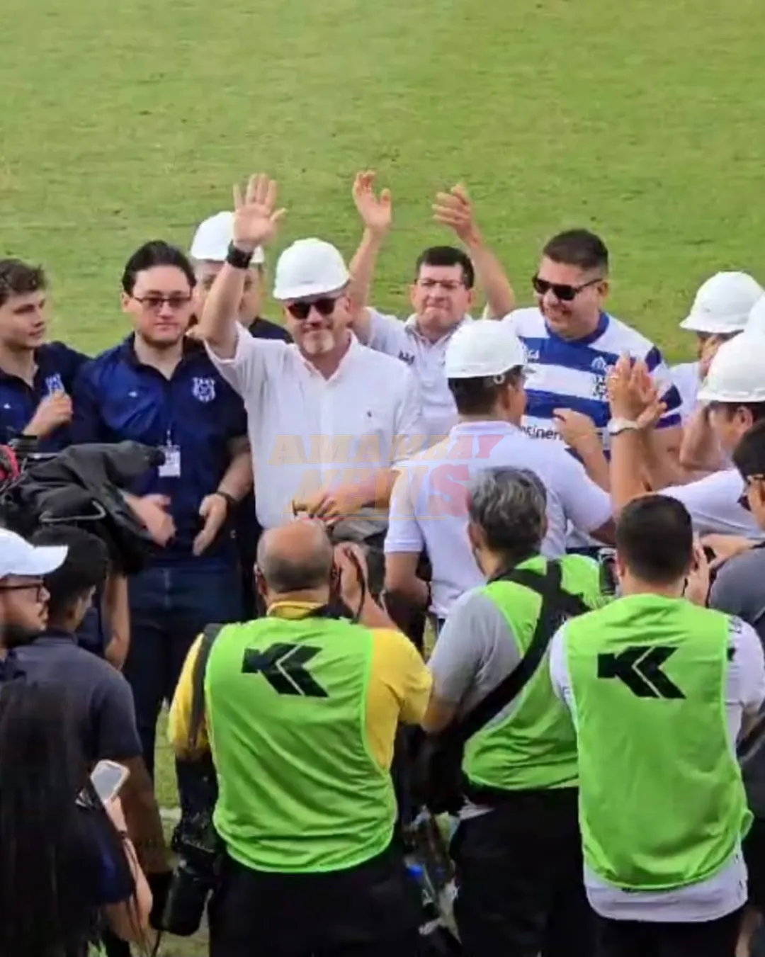 VIDEO: Alejandro Domínguez dio la palada inicial para la lumínica del estadio del 2 de Mayo