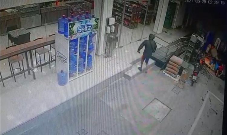 Detienen a dos presuntos asaltantes de surtidores