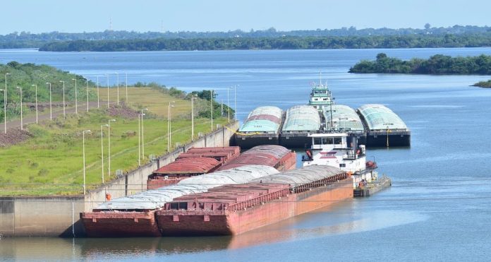 Brasil convoca a una reunión especial para mediar en el conflicto por el peaje en la hidrovía