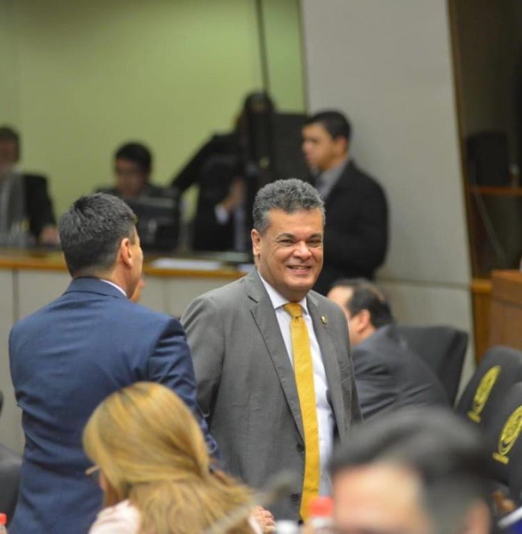 AUDIO: Diputado Acevedo pide al presidente Mario Abdo que retire los militares de la frontera